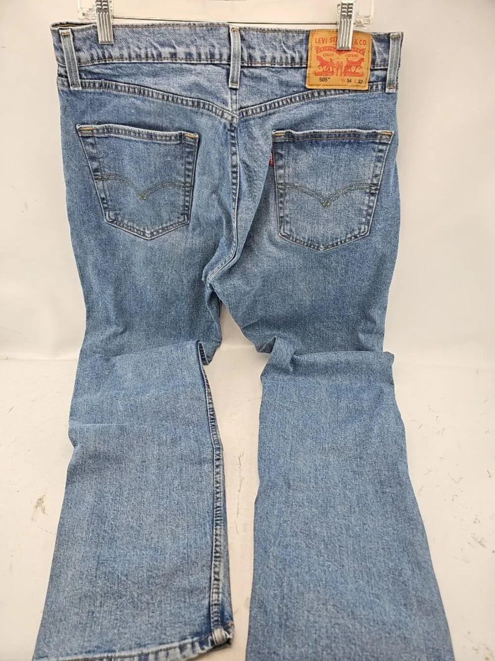 Levi's 505 Regular Straight Jeans